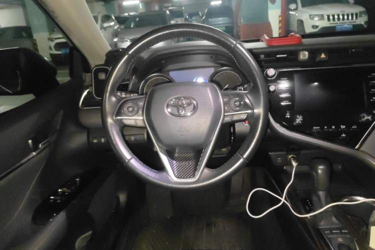 Used Toyota Camry 2018 2.5G Luxury Edition Steering Wheel