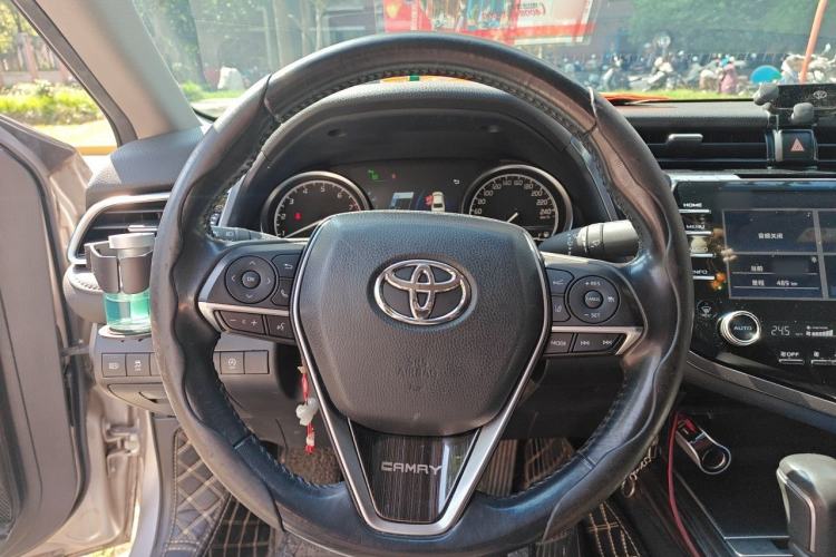 Used Toyota Camry 2018 2.5G Luxury Edition Steering Wheel