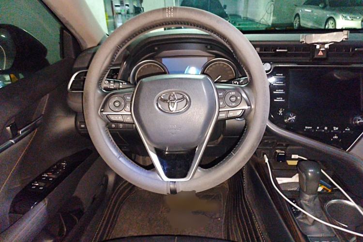 Used Toyota Camry 2018 2.5G Luxury Edition Steering Wheel