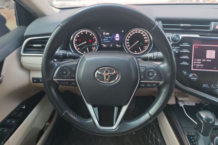Used Toyota Camry 2018 2.5G Luxury Edition Steering Wheel