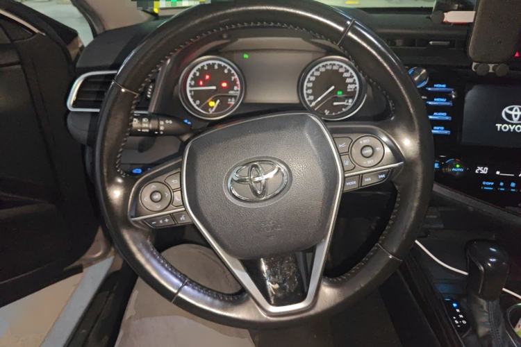 Used Toyota Camry 2018 2.0G Luxury Edition Steering Wheel