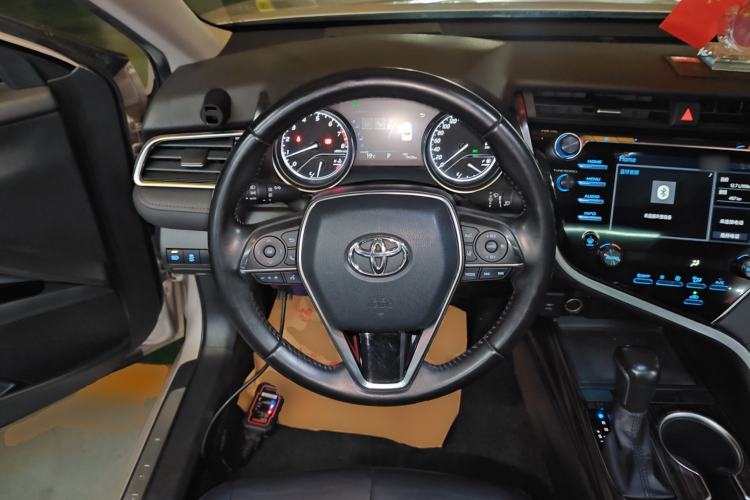 Used Toyota Camry 2018 2.5G Luxury Edition Steering Wheel
