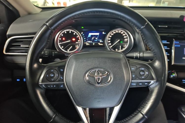 Used Toyota Camry 2018 2.0G Luxury Edition Steering Wheel