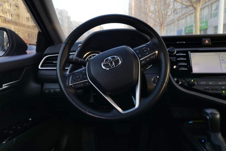 Used Toyota Camry 2018 2.0G Luxury Edition Steering Wheel