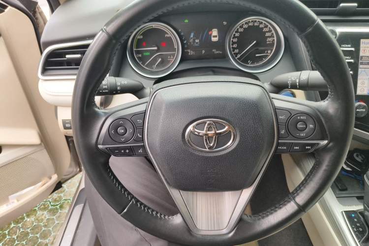 Used Toyota Camry 2018 Dual-Engine 2.5HQ Flagship Edition Steering Wheel