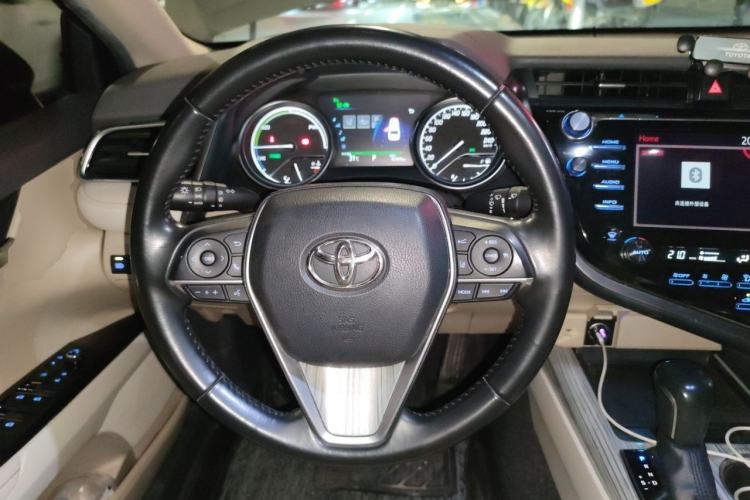 Used Toyota Camry 2018 Dual-Engine 2.5 HG Luxury Edition Steering Wheel