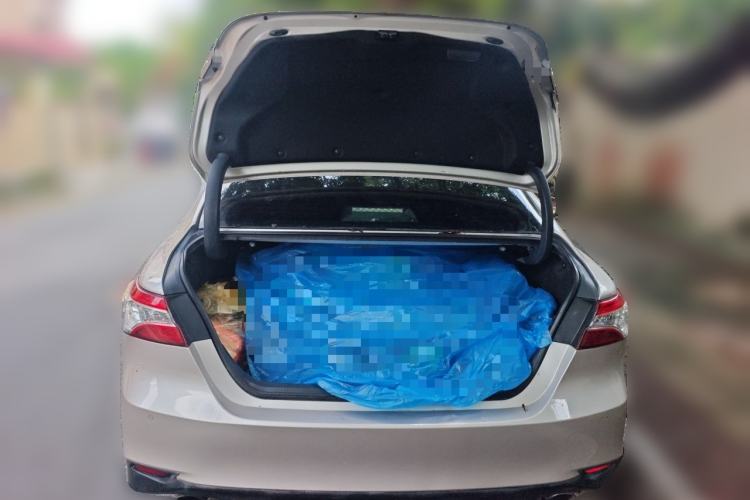 Used Toyota Camry 2018 2.0G Luxury Edition Trunk