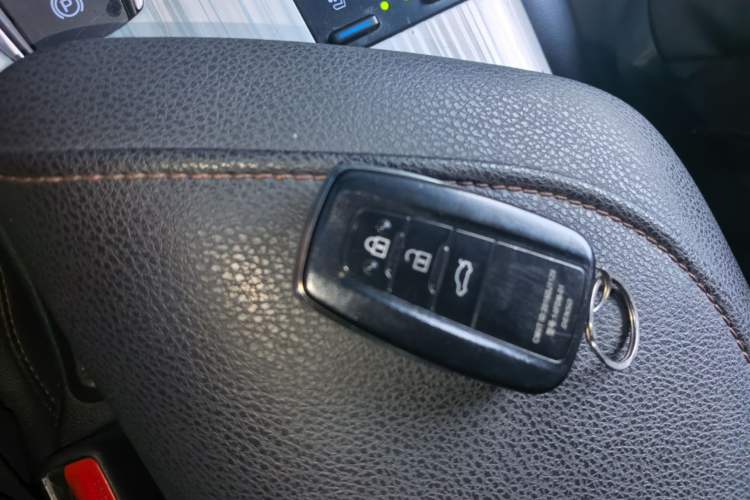 Used Toyota Camry 2018 Dual-Engine 2.5HQ Flagship Edition Vehicle Key