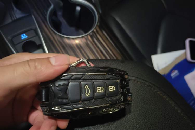 Used Toyota Camry 2018 2.0G Luxury Edition Vehicle Key