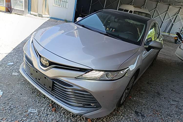 Used Toyota Camry 2018 2.5G Luxury Edition Guazi used car, China used car export, Used car for sale, Used  cars, Cheapest cars for sale