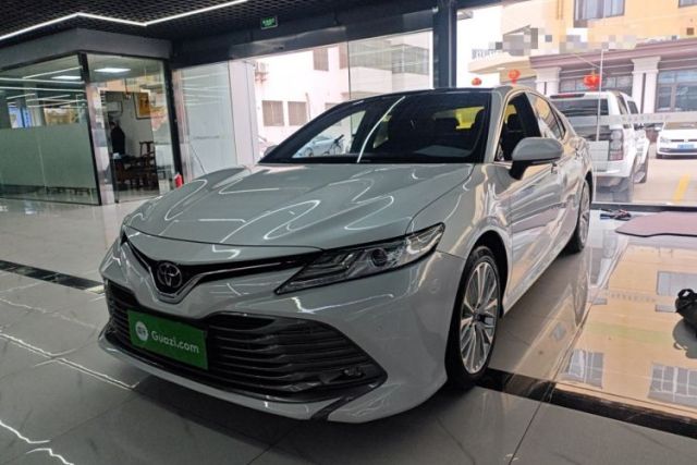Ojetý Toyota Camry 2018 2.5G Luxury Edition