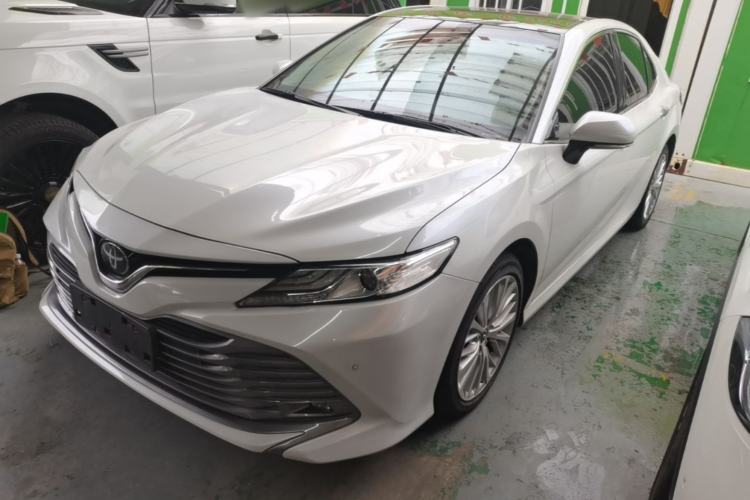 Used Toyota Camry 2018 2.5G Luxury Edition Guazi used car, China used car export, Used car for sale, Used cars, Cheapest cars for sale