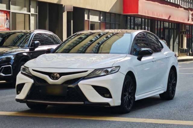 Używany Toyota Camry 2018 2.5S Fēngshàng Edition