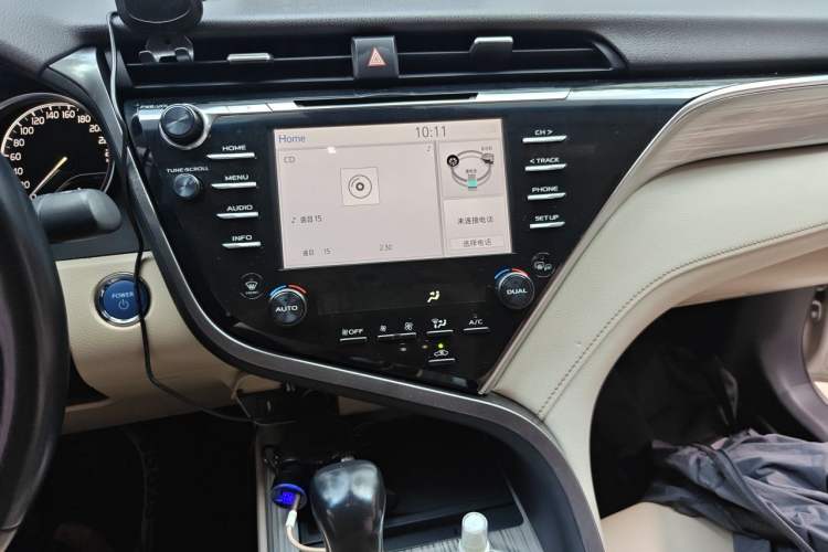Used Toyota Camry 2018 Dual-Engine 2.5 HG Luxury Edition Audio And AC Panel