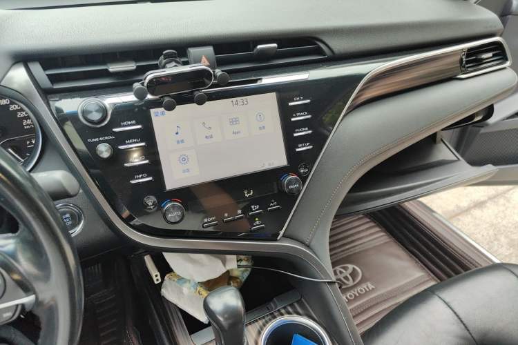 Used Toyota Camry 2018 2.5G Luxury Edition Audio And AC Panel