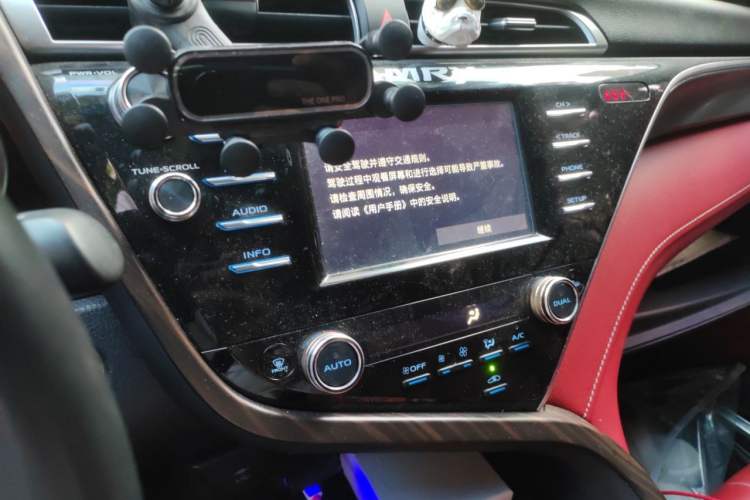 Used Toyota Camry 2018 2.5S Fēngshàng Edition Audio And AC Panel
