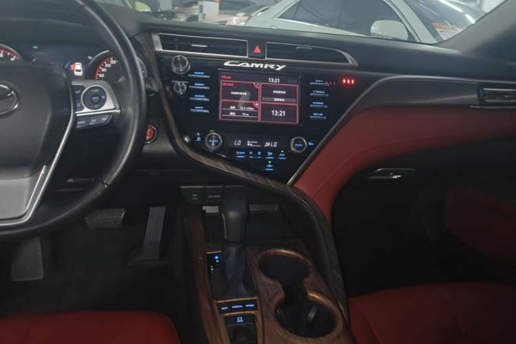 Used Toyota Camry 2018 2.5S Fēngshàng Edition Audio And AC Panel