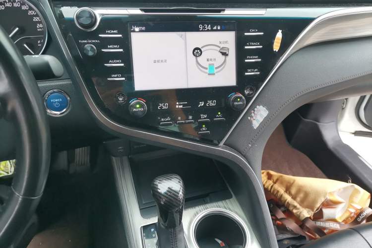 Used Toyota Camry 2018 Dual-Engine 2.5 HG Luxury Edition Audio And AC Panel