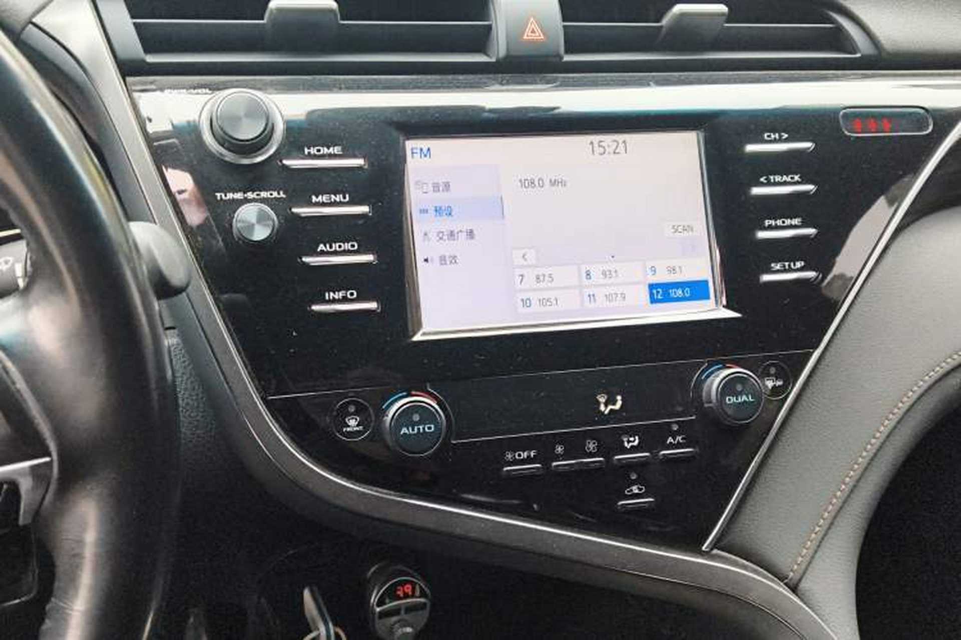 Used Toyota Camry 2018 2.0G Luxury Edition Audio And AC Panel