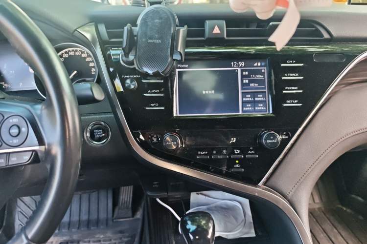 Used Toyota Camry 2018 2.0G Luxury Edition Audio And AC Panel