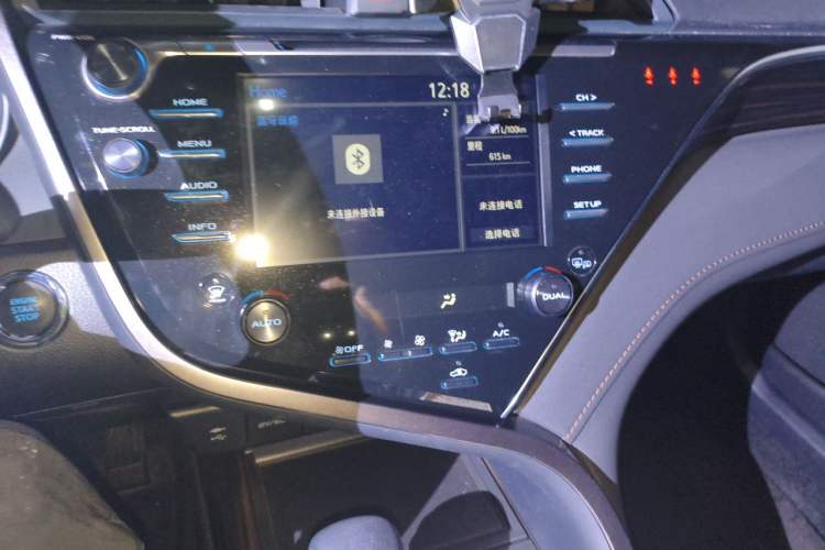 Used Toyota Camry 2018 2.5G Luxury Edition Audio And AC Panel