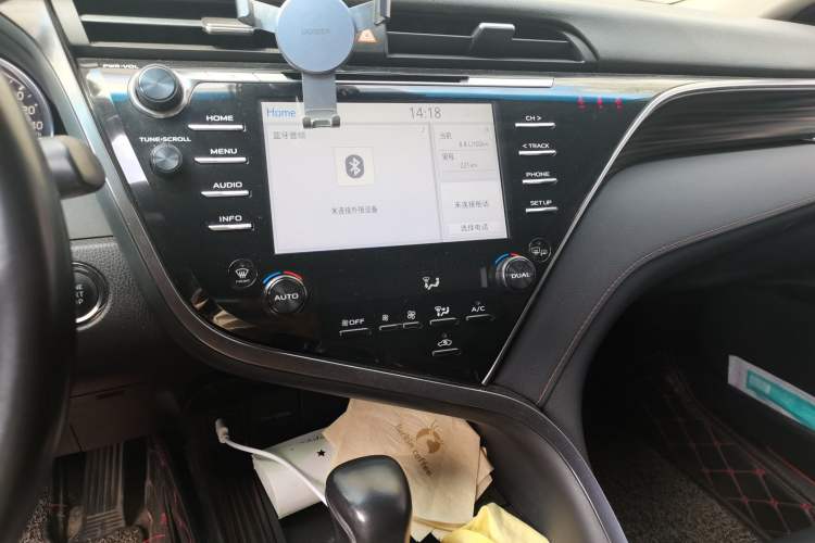 Used Toyota Camry 2018 2.5G Luxury Edition Audio And AC Panel