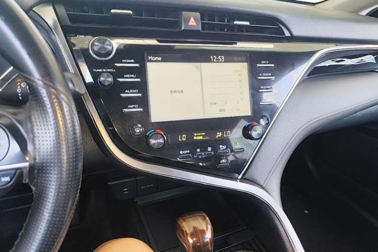 Used Toyota Camry 2018 2.5G Luxury Edition Audio And AC Panel