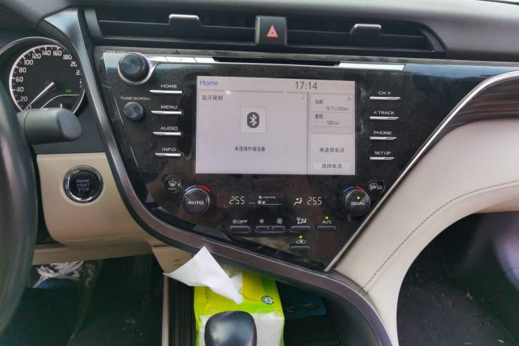 Used Toyota Camry 2018 2.5G Luxury Edition Audio And AC Panel