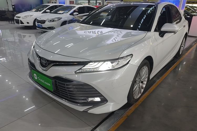 Used Toyota Camry 2018 2.5G Luxury Edition Guazi used car, China used car export, Used car for sale, Used cars, Cheapest cars for sale