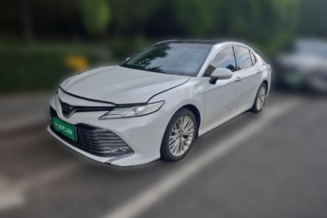 Ojetý Toyota Camry 2018 2.5G Luxury Edition