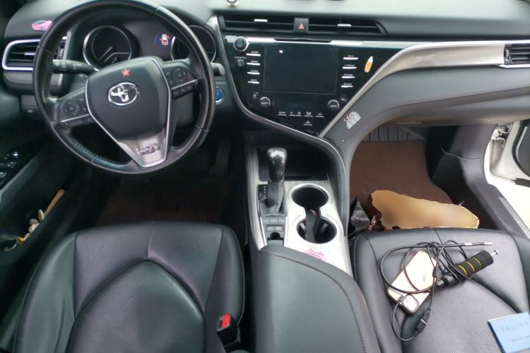 Used Toyota Camry 2018 Dual-Engine 2.5 HG Luxury Edition Center Console