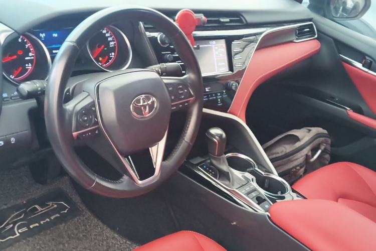Used Toyota Camry 2018 2.0S FENGSHANG Edition Center Console