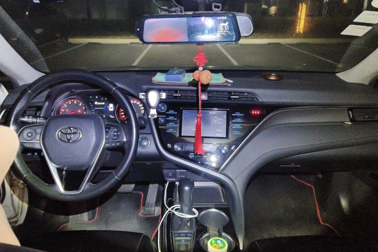 Used Toyota Camry 2018 2.0S FENGSHANG Edition Center Console