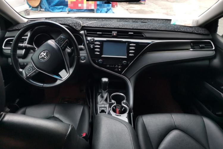 Used Toyota Camry 2018 2.5S Fēngshàng Edition Center Console