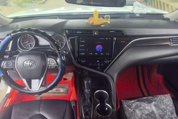 Used Toyota Camry 2018 2.0G Luxury Edition Center Console