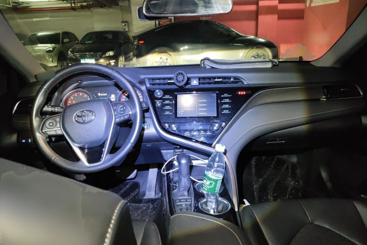 Used Toyota Camry 2018 2.5S Fēngshàng Edition Center Console