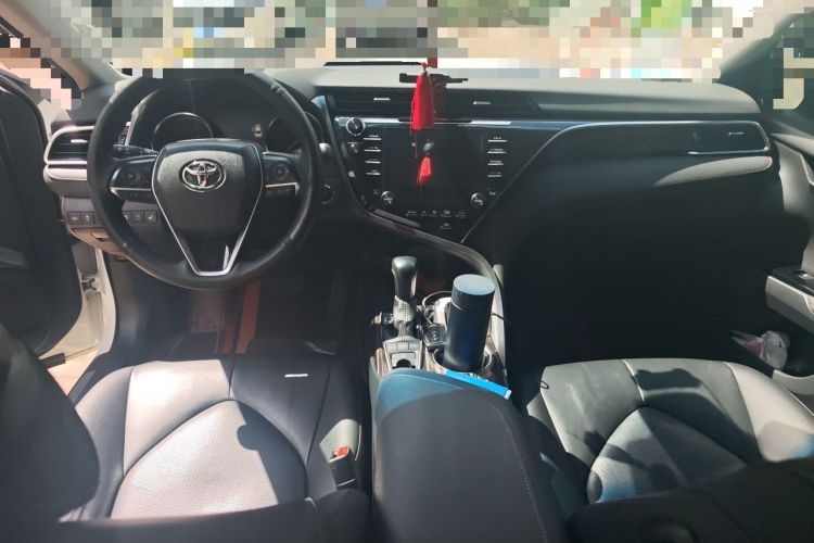 Used Toyota Camry 2018 2.5G Luxury Edition Center Console