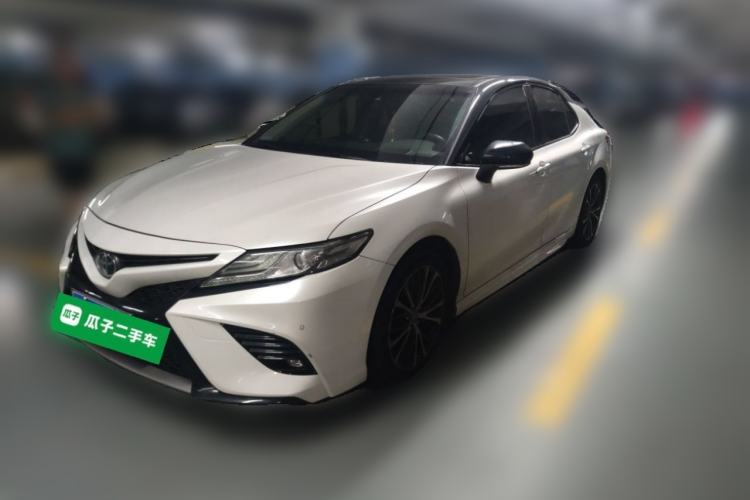Used Toyota Camry 2018 2.0S FENGSHANG Edition Guazi used car, China used car export, Used car for sale, Used  cars, Cheapest cars for sale