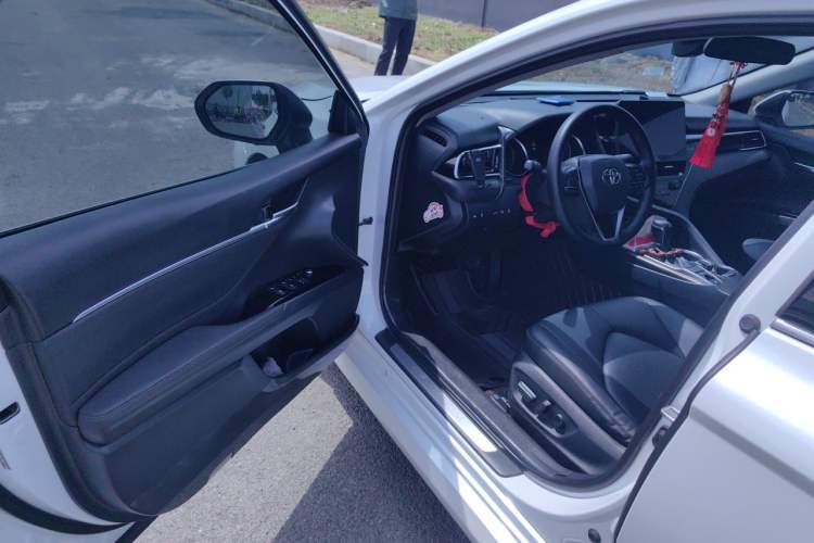 Used Toyota Camry 2018 2.0G Luxury Edition Driver Seat