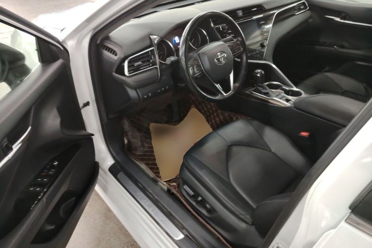 Used Toyota Camry 2018 2.5G Luxury Edition Driver Seat