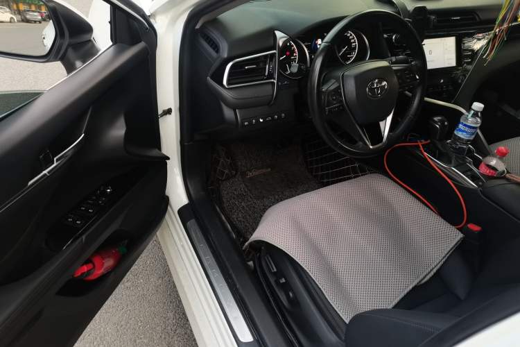 Used Toyota Camry 2018 2.0G Luxury Edition Driver Seat