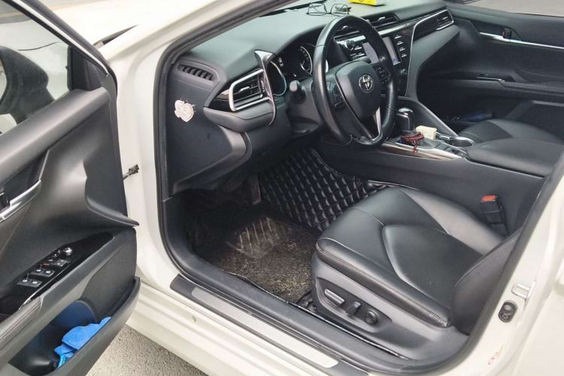 Used Toyota Camry 2018 2.0G Luxury Edition Driver Seat