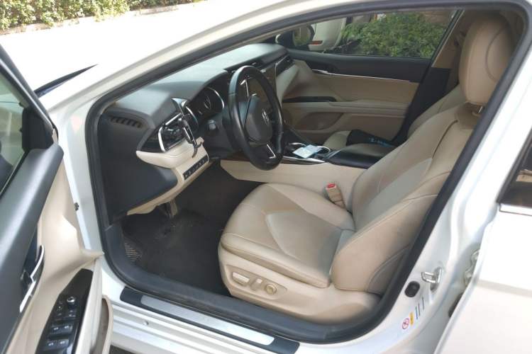 Used Toyota Camry 2018 2.5G Luxury Edition Driver Seat