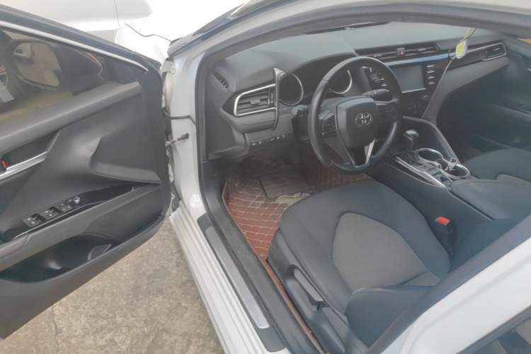 Used Toyota Camry 2018 2.0S FENGSHANG Edition Driver Seat