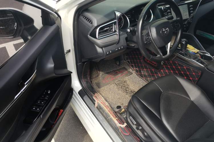 Used Toyota Camry 2018 2.5G Luxury Edition Driver Seat