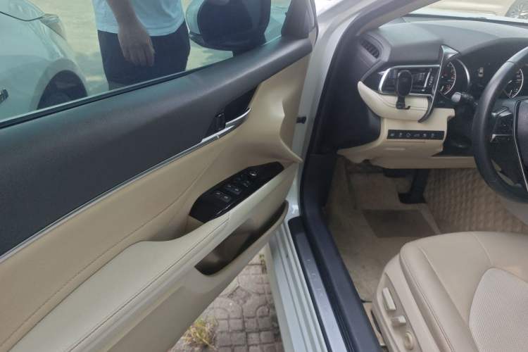 Used Toyota Camry 2018 2.5G Luxury Edition Driver Seat