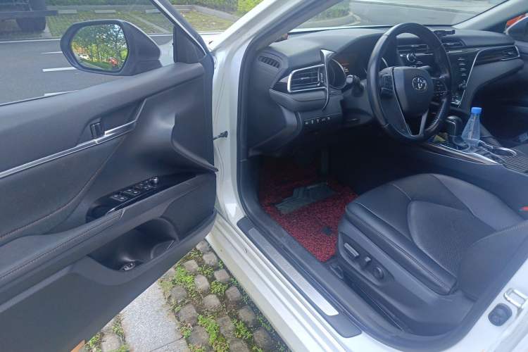 Used Toyota Camry 2018 2.5G Luxury Edition Driver Seat