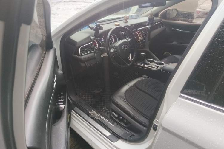 Used Toyota Camry 2018 2.5G Luxury Edition Driver Seat
