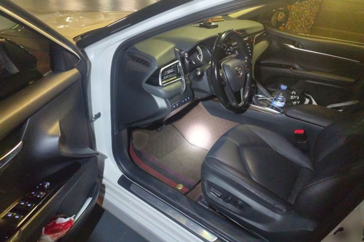Used Toyota Camry 2018 2.5G Luxury Edition Driver Seat