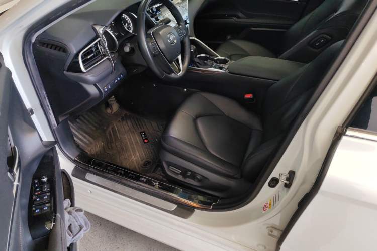 Used Toyota Camry 2018 2.5G Luxury Edition Driver Seat